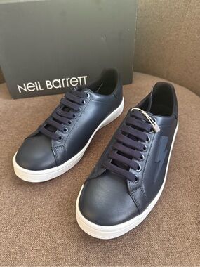 Neil Barrett Navy Leather Low-Top Sneakers Mens 7 women’s 9